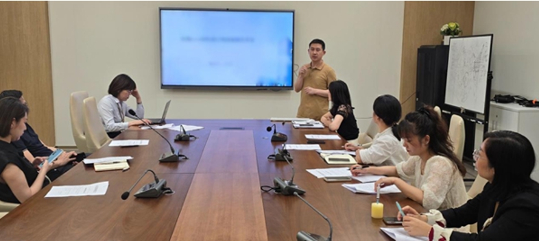 重庆星荣整形举行技术和项目专利评审论证会