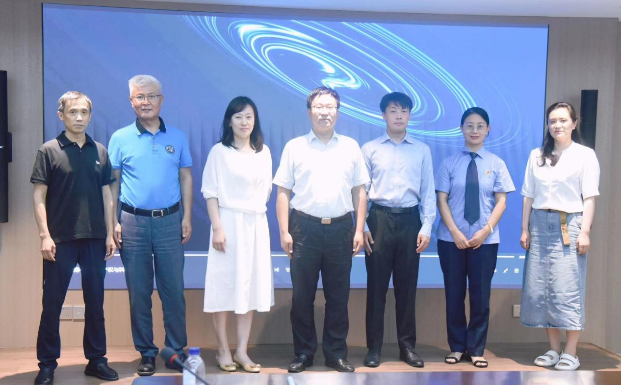 “汇聚青港科教力量提升企业专利国际竞争力”微论坛在“青岛香港中心”成功举办(图3)