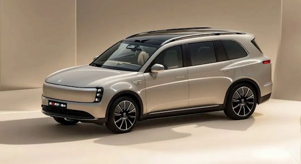 问界M8渲染图曝光；迫于销售压力Model3Y免息购车政策再度延期(图3)