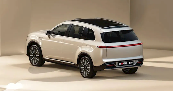 问界M8外观渲染图曝光：环形灯带上车前脸与问界M9大不同(图5)