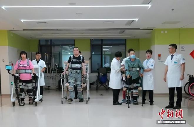 宝马召回超33万辆汽车；零跑汽车回应成失信被执行人丨邦早报(图9)